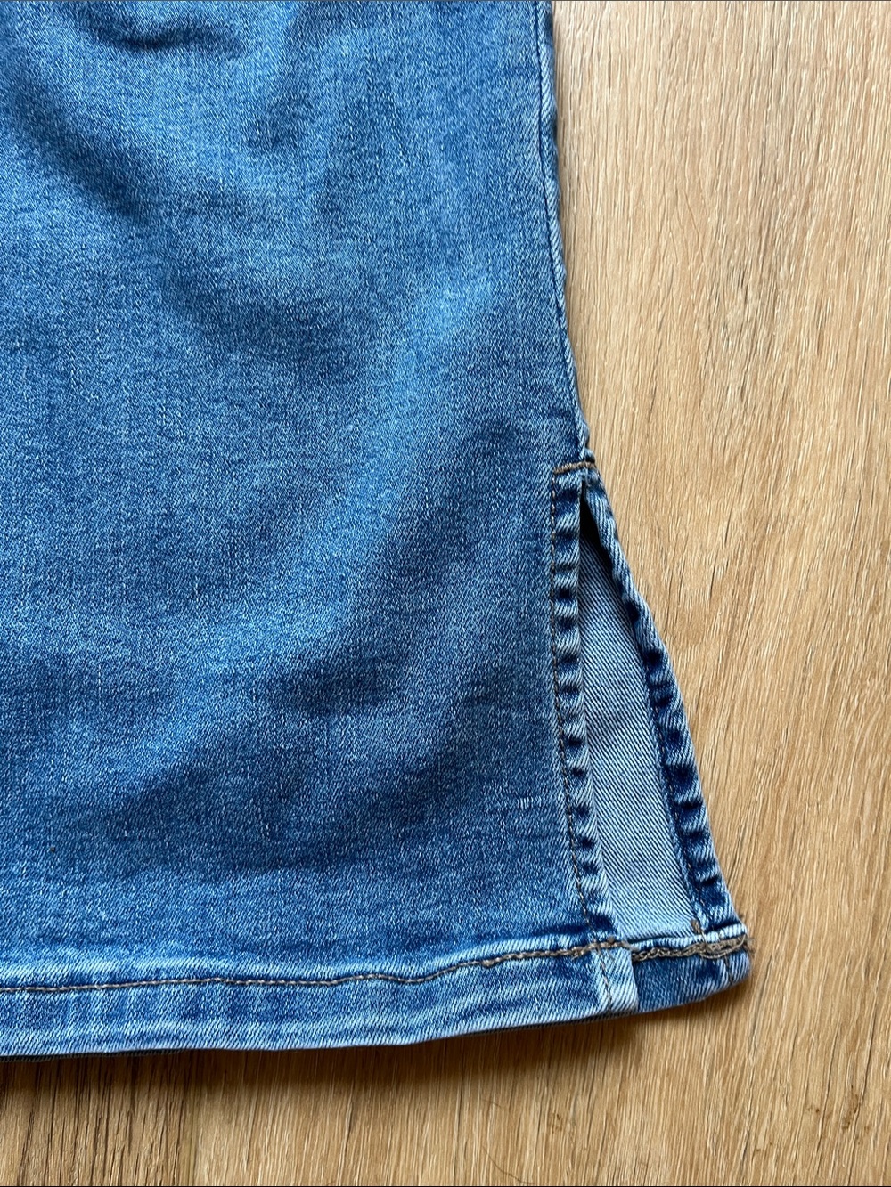 Nine West Medium Blue Bootcut Jeans with Subtle Fade - Picture 11 of 11
